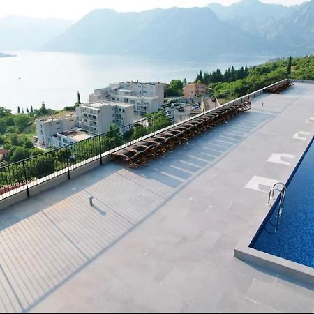 コトルDesign Flat With Impressive Boka Bay Viewアパートメント エクステリア 写真