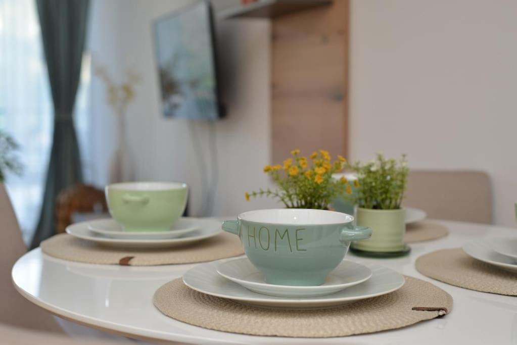 コトルDesign Flat With Impressive Boka Bay Viewアパートメント エクステリア 写真